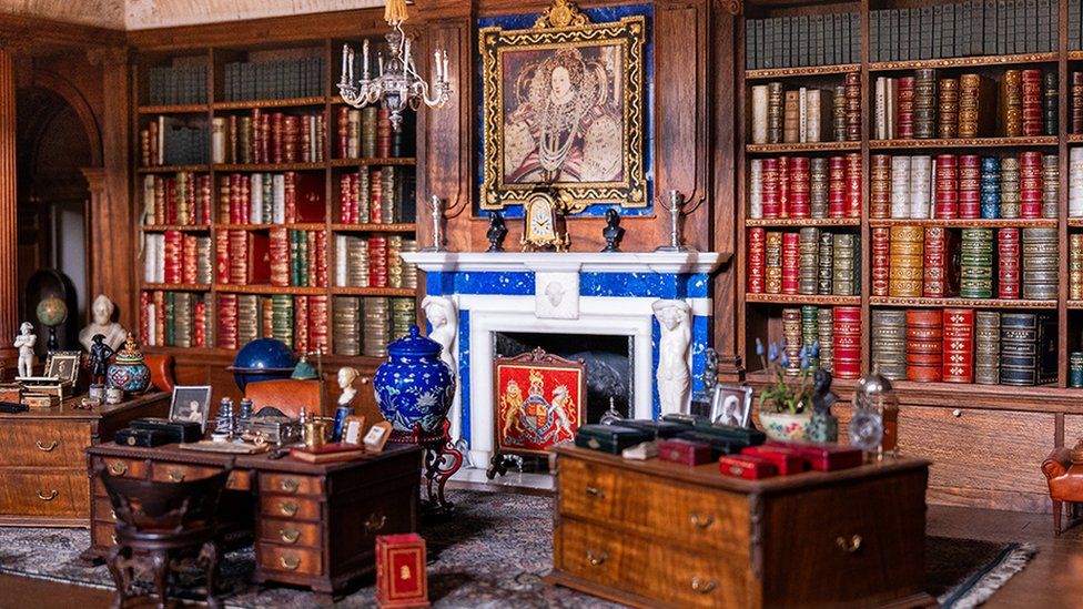 The Library inside the Dolls' House.