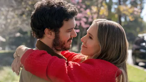 Netflix Adam Brody and Kristen Bell in Nobody Wants This