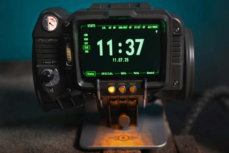 Bethesda Fallout Pip-Boy 3000 Replica Gives You a Functional, Highly-Detailed Version of the Wrist-Worn Computer