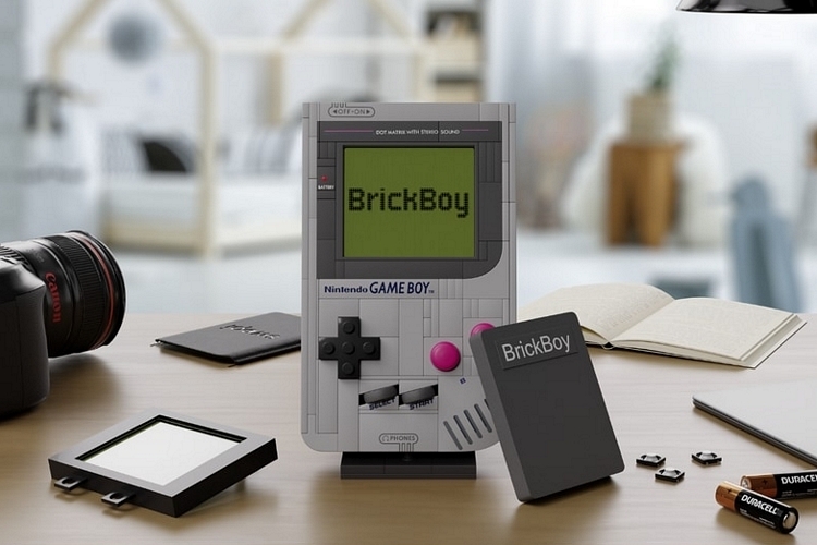 BrickBoy Kit Turns the LEGO GameBoy into a Playable Gaming Handheld
